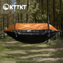Ukuhamba ngaphandle kwenkampu yenkampu ye-hammock yentente